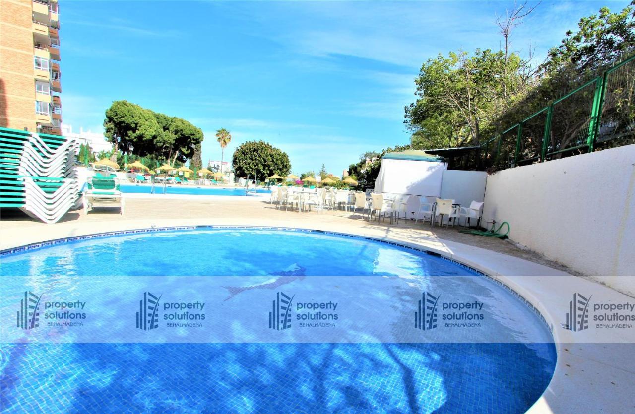508 Piscis: Mountain-View Apartment with Pool Benalmadena Exterior photo