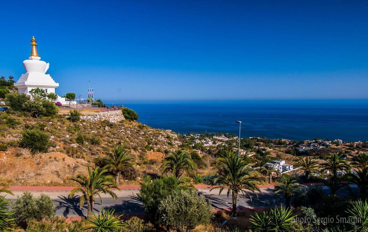 508 Piscis: Mountain-View Apartment with Pool Benalmadena Exterior photo