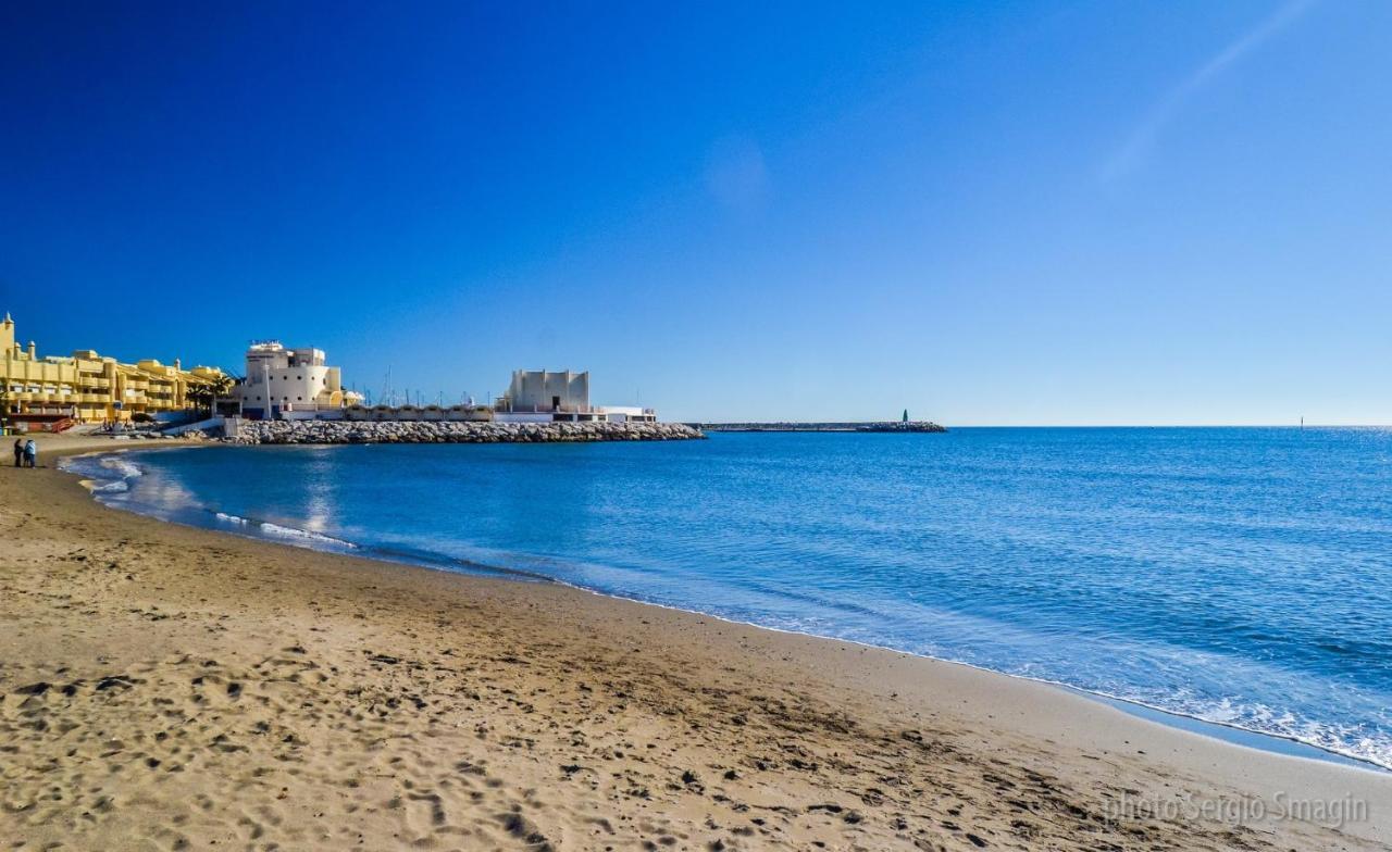 508 Piscis: Mountain-View Apartment with Pool Benalmadena Exterior photo